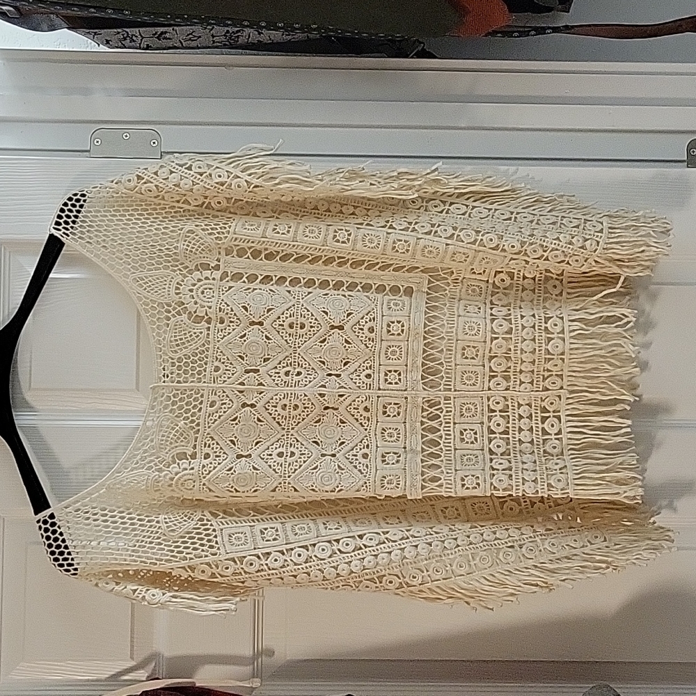 NWOT Crochet knit top